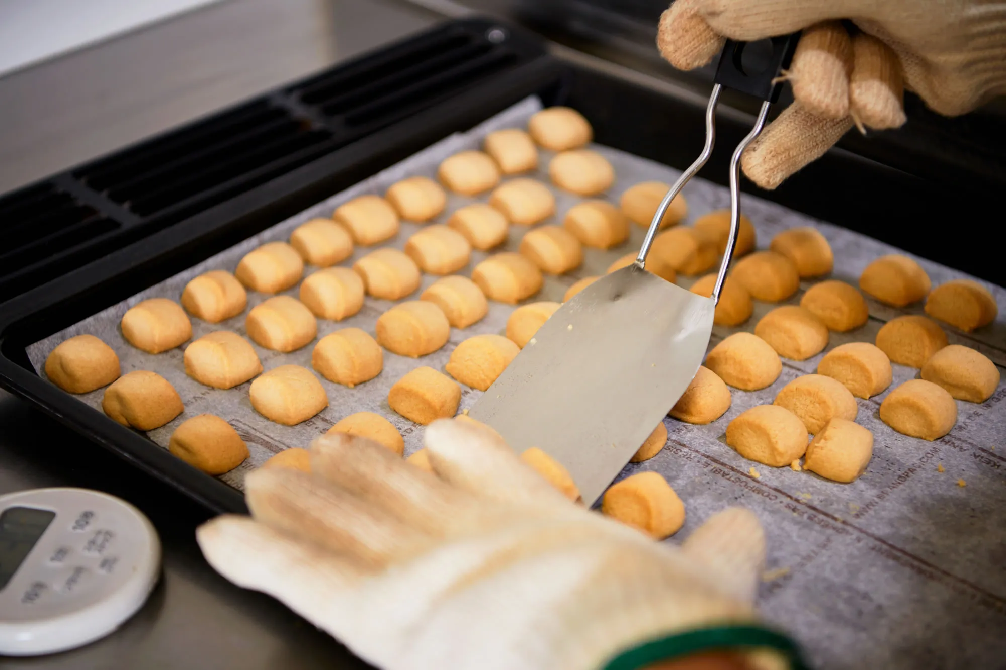 焼きあがったお菓子の様子