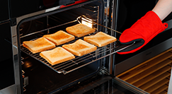 炊飯器・グリル・蒸し器・トースターの役割を1台で エネルギーを効率良く利用