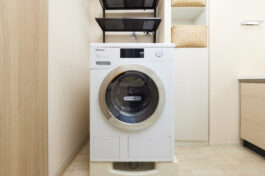 国内メーカーからMieleドラム式洗濯乾燥機に　防水パンの上に設置する方法は？