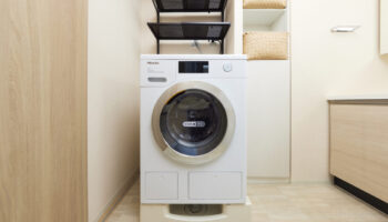 国内メーカーからMieleドラム式洗濯乾燥機に交換　防水パンの上に設置する方法