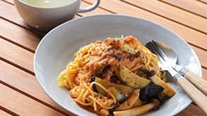 昼 パスタ、スープ